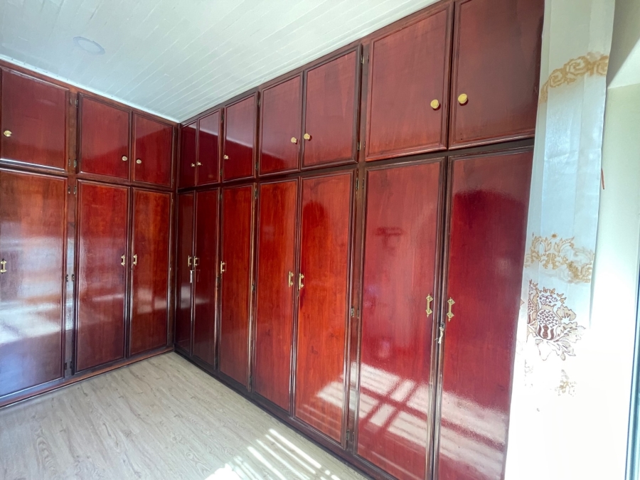 6 Bedroom Property for Sale in Dan Pienaar Free State